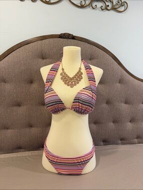 VENUS STRIPED HALTER BIKINI/  SIZE C TOP 4 BOTTOM